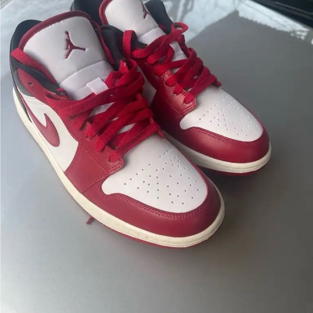 Jordan 1 low